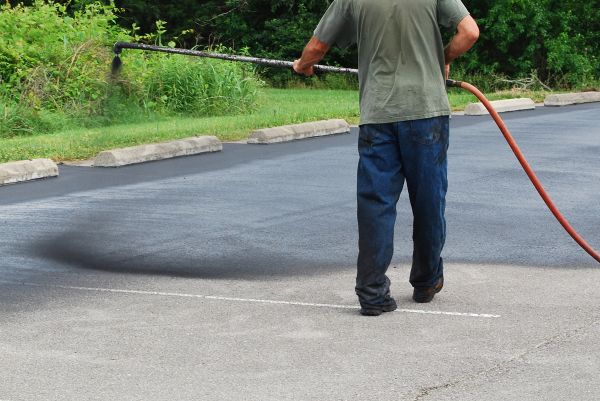 Lot Sealcoating in Lake Worth